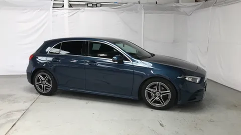 MERCEDES-BENZ A CLASS A200 AMG Line Auto