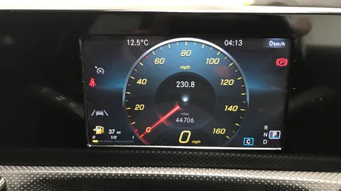 MERCEDES-BENZ A CLASS A200 AMG Line Auto