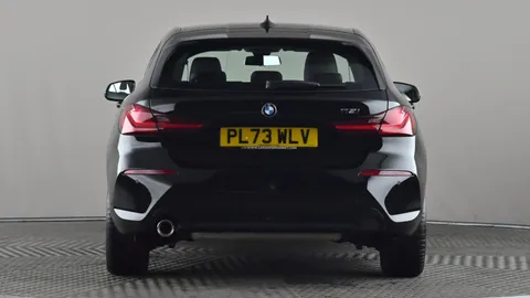 BMW 1 SERIES 118i [136] Sport Step Auto [Live Cockpit Pro]