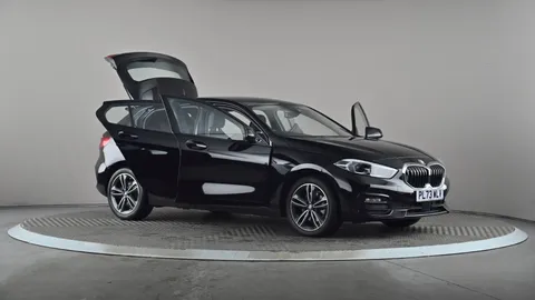 BMW 1 SERIES 118i [136] Sport Step Auto [Live Cockpit Pro]