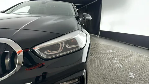BMW 1 SERIES 118i [136] Sport Step Auto [Live Cockpit Pro]