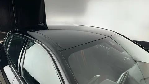 BMW 1 SERIES 118i [136] Sport Step Auto [Live Cockpit Pro]