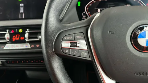 BMW 1 SERIES 118i [136] Sport Step Auto [Live Cockpit Pro]