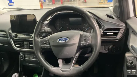 FORD PUMA 1.0 EcoBoost Hybrid mHEV 155 Titanium