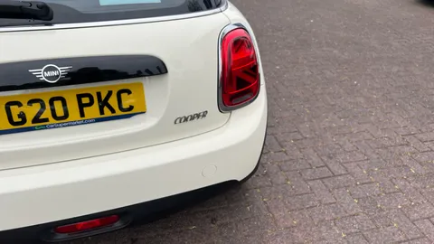 MINI HATCHBACK 1.5 Cooper Classic II