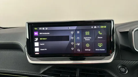 PEUGEOT 2008 1.2 PureTech 130 GT EAT8
