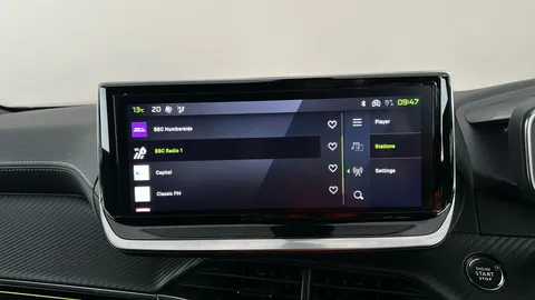 PEUGEOT 2008 1.2 PureTech 130 GT EAT8
