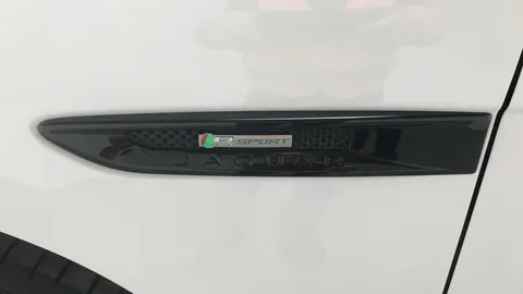 JAGUAR F-PACE 2.0 R-Sport Auto AWD