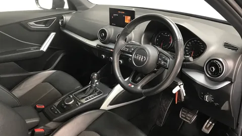 AUDI Q2 35 TFSI S Line S Tronic