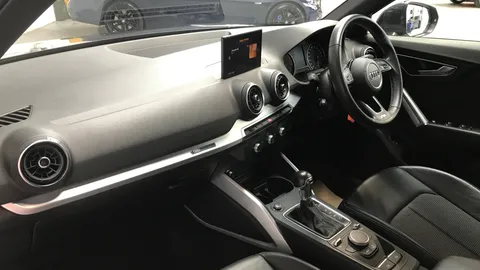 AUDI Q2 35 TFSI S Line S Tronic