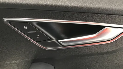 AUDI Q2 35 TFSI S Line S Tronic