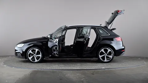 AUDI A3 1.4 TFSI e-tron S Tronic