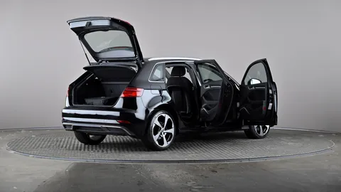 AUDI A3 1.4 TFSI e-tron S Tronic
