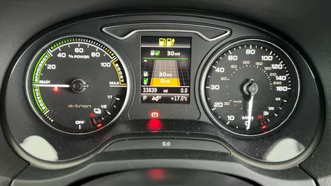 AUDI A3 1.4 TFSI e-tron S Tronic