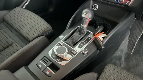 AUDI A3 1.4 TFSI e-tron S Tronic
