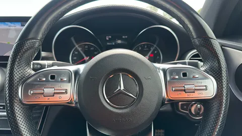 MERCEDES-BENZ C CLASS C200 AMG Line 9G-Tronic