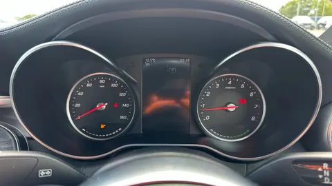 MERCEDES-BENZ C CLASS C200 AMG Line 9G-Tronic