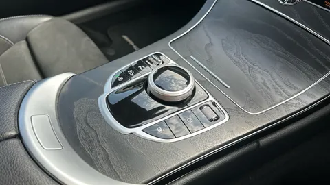 MERCEDES-BENZ C CLASS C200 AMG Line 9G-Tronic