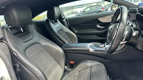 MERCEDES-BENZ C CLASS C200 AMG Line 9G-Tronic
