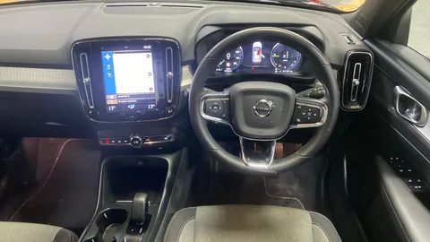 VOLVO XC40 1.5 T4 Recharge PHEV Core Bright Auto