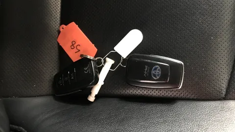 TOYOTA PRIUS 1.8 VVTi Plug-in Excel CVT