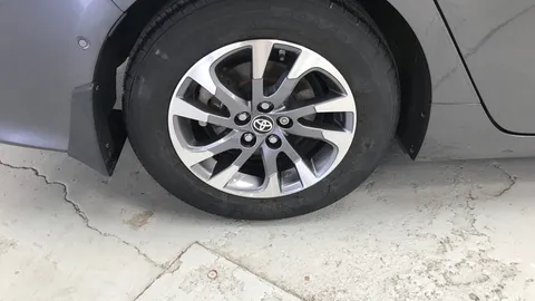 TOYOTA PRIUS 1.8 VVTi Plug-in Excel CVT