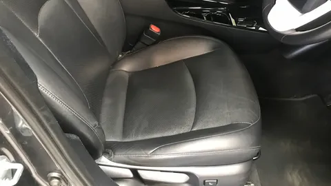 TOYOTA PRIUS 1.8 VVTi Plug-in Excel CVT