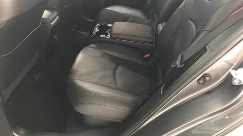TOYOTA PRIUS 1.8 VVTi Plug-in Excel CVT