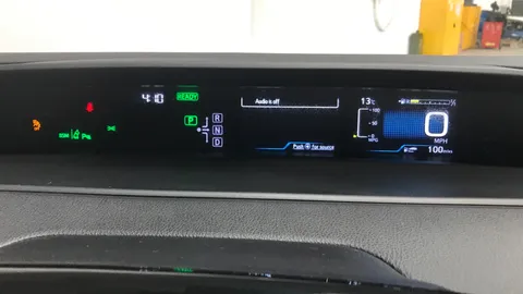 TOYOTA PRIUS 1.8 VVTi Plug-in Excel CVT