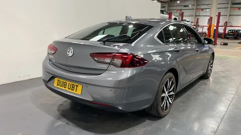 VAUXHALL INSIGNIA GRAND SPORT 1.5T Tech Line Nav