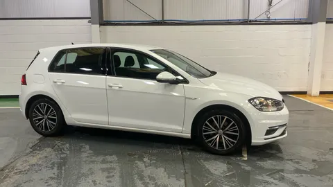 VOLKSWAGEN GOLF 1.5 TSI EVO SE