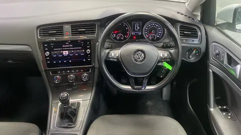 VOLKSWAGEN GOLF 1.5 TSI EVO SE