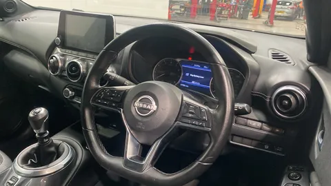 NISSAN JUKE 1.0 DiG-T 114 N-Connecta