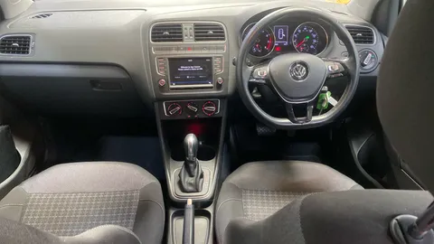 VOLKSWAGEN POLO 1.2 TSI Match Edition DSG