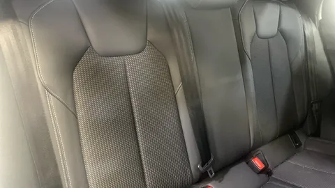 AUDI A1 30 TFSI S Line
