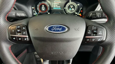 FORD KUGA 2.5 PHEV ST-Line Edition CVT