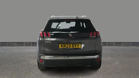 PEUGEOT 3008 1.2 PureTech Allure Premium+ EAT8