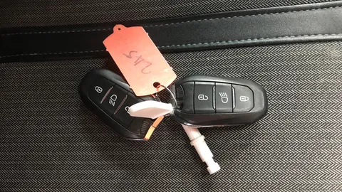 PEUGEOT 3008 1.2 PureTech Allure Premium+ EAT8