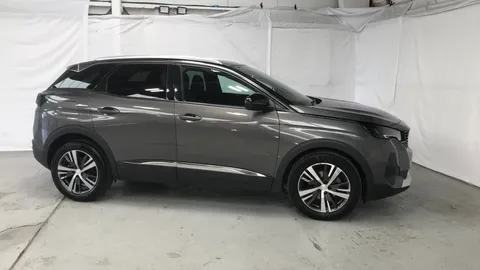 PEUGEOT 3008 1.2 PureTech Allure Premium+ EAT8