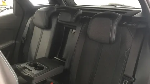PEUGEOT 3008 1.2 PureTech Allure Premium+ EAT8