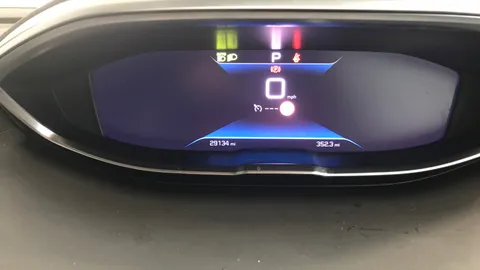 PEUGEOT 3008 1.2 PureTech Allure Premium+ EAT8