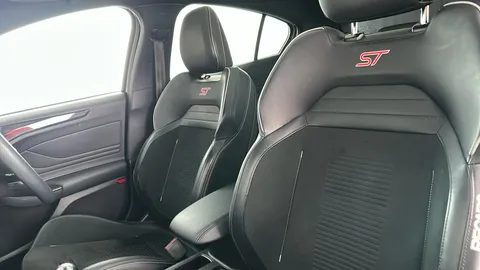 FORD FOCUS 2.3 EcoBoost ST