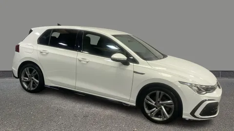 VOLKSWAGEN GOLF 1.5 TSI R-Line