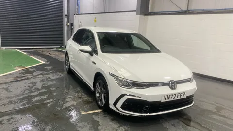 VOLKSWAGEN GOLF 1.5 TSI R-Line