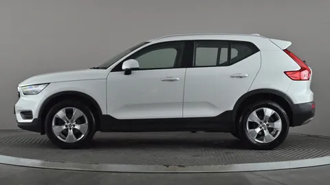 VOLVO XC40 1.5 T3 [163] Momentum Geartronic