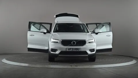 VOLVO XC40 1.5 T3 [163] Momentum Geartronic