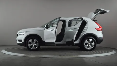 VOLVO XC40 1.5 T3 [163] Momentum Geartronic