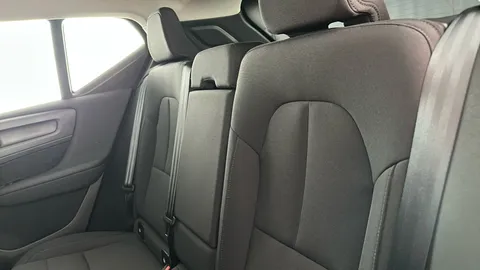 VOLVO XC40 1.5 T3 [163] Momentum Geartronic