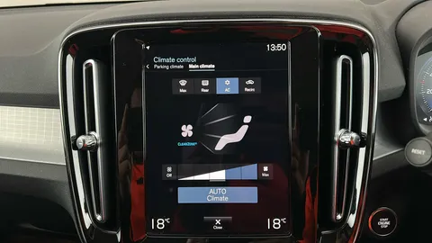 VOLVO XC40 1.5 T3 [163] Momentum Geartronic