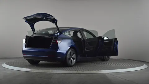 TESLA MODEL 3 RWD Auto